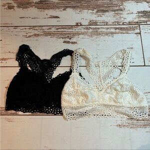 Black and Cream Colored Lace Bralette Set By Aerie Size Medium